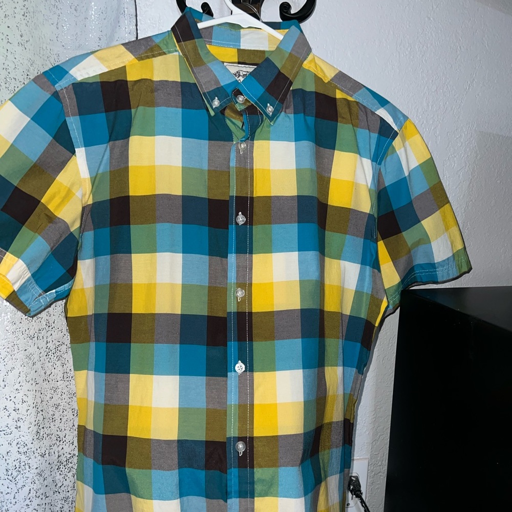 Men’s Ecko Unlted Button up shirt